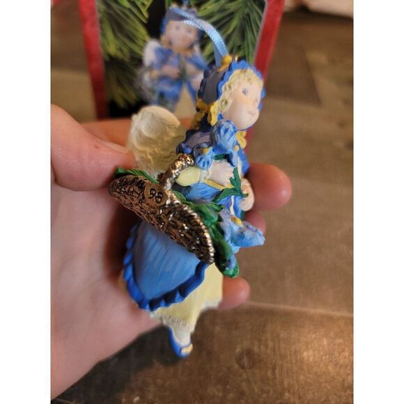 Hallmark 1998 Iris Angel ornament Xmas decor - Picture 6 of 6